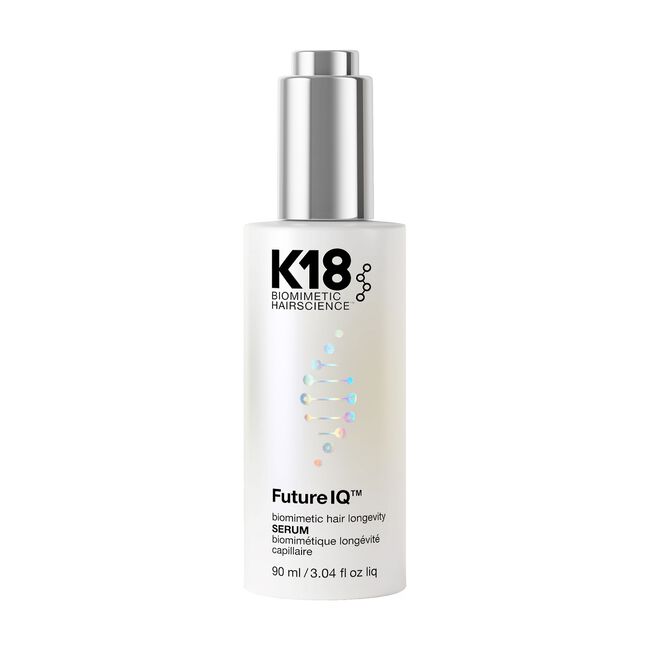 Descubre K18 FutureIQ™ Serum, tratamiento nocturno para ayudar a reducir caída, mejorar densidad y apoyar la salud y longevidad del cuero cabelludo.