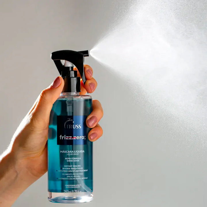 Truss Frizz Zero tratamiento anti-frizz en spray para controlar frizz, sellar cutícula, desenredar y aportar brillo