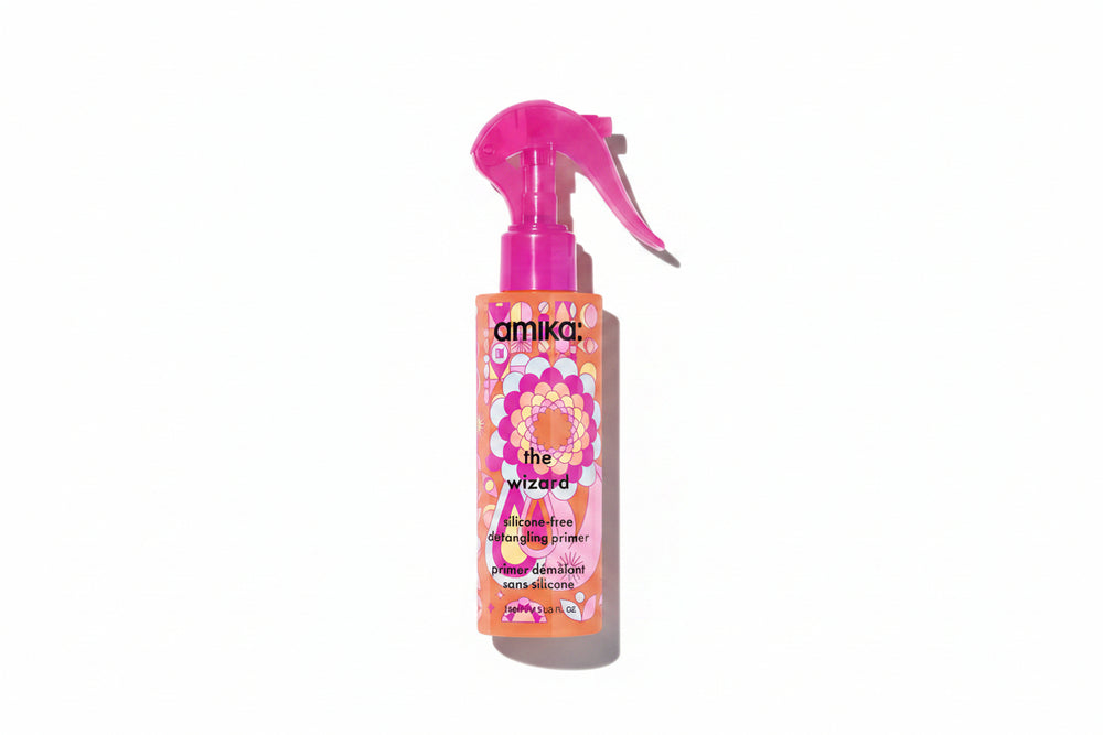 Ideal para usar antes del blower o herramientas de calor, ayuda a proteger el cabello hasta 450°F, reducir el tiempo de secado y controlar el frizz dejando el cabello con una apariencia más suave, brillante y manejable.