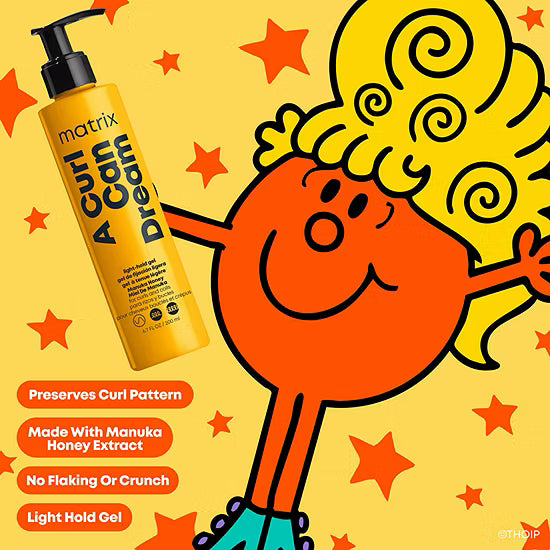 Aplicación de productos Matrix A Curl Can Dream sobre cabello rizado.